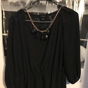 Rue 21 lace back top with detachable necklace